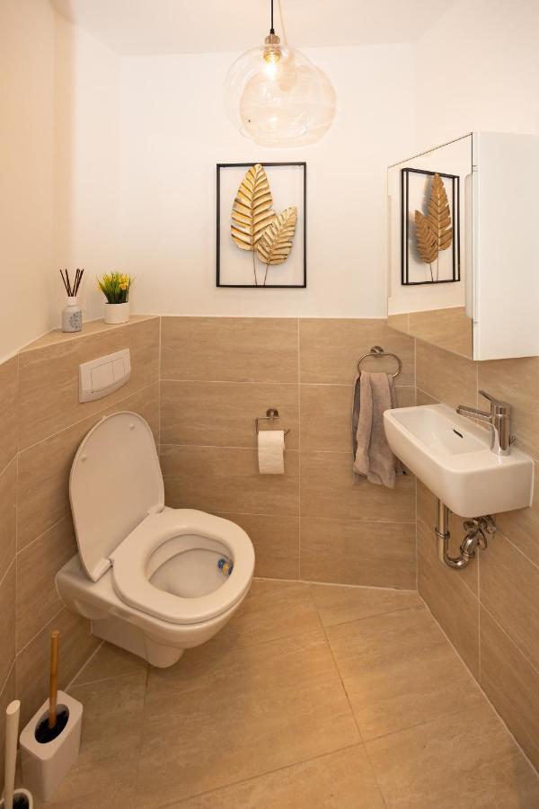 Rooftop Cozy Apartment Near Innerstadt With Ac Vienna Luaran gambar